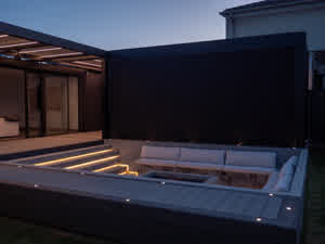 Dusk, lit